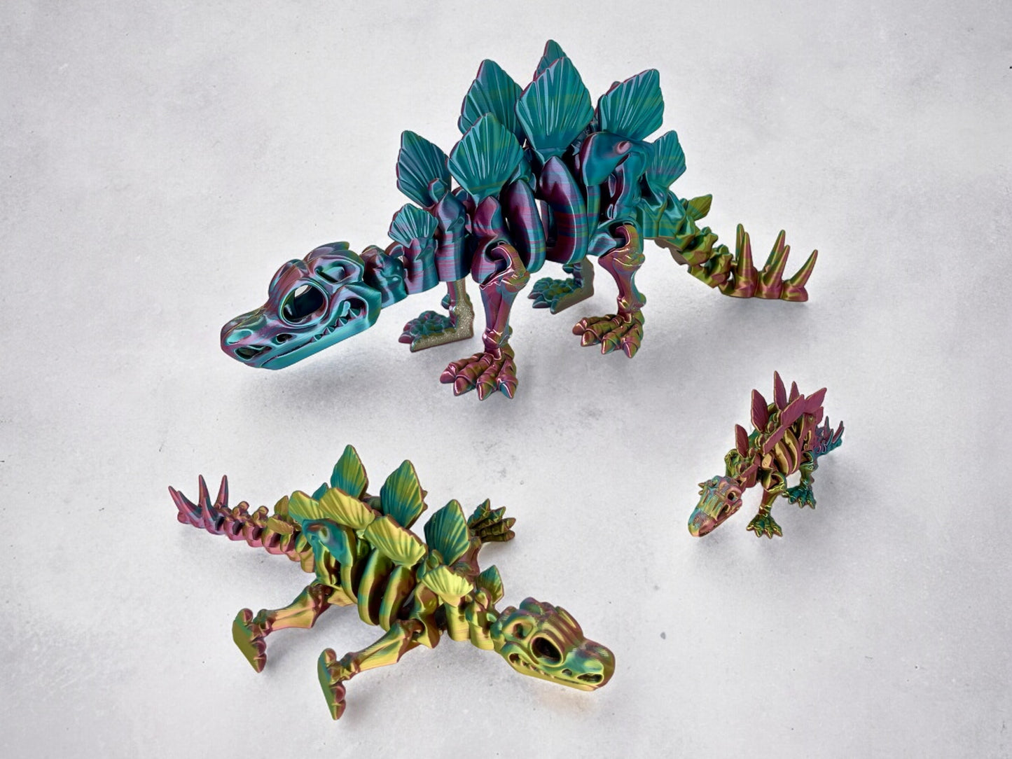 3D Druck Stegosaurus Skelett beweglich Rot Gelb Grün